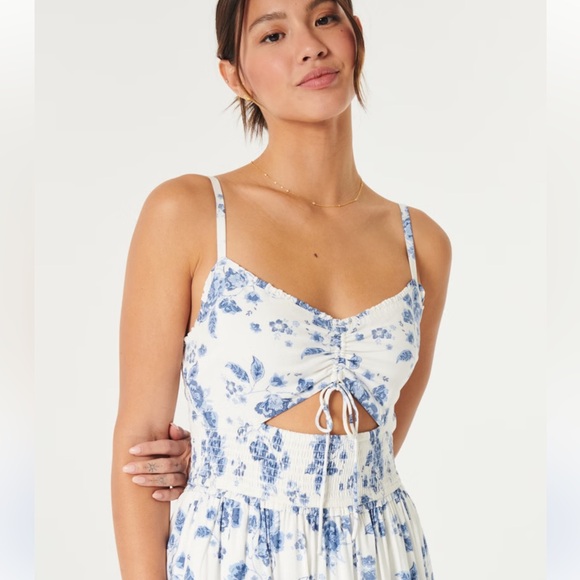 Asymmetrical Hem Maxi Dress sage green - Picture 2 of 5